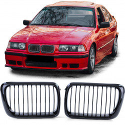 2 grille de calandre noir...